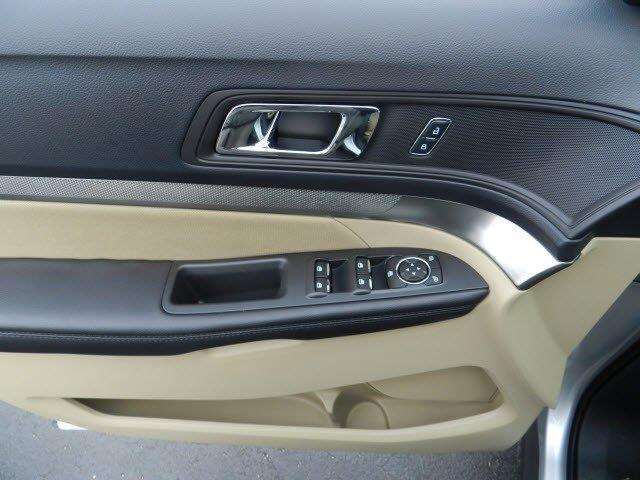 Ford Explorer 2016 photo 10